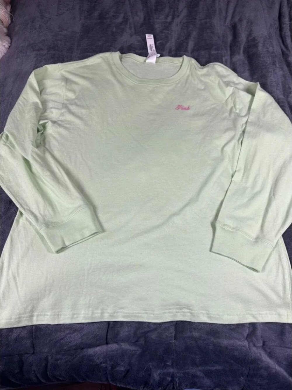 PINK‎ Victoria's Secret Mint Green Long Sleeve Graphic Heart Tee Shirt Large NEW